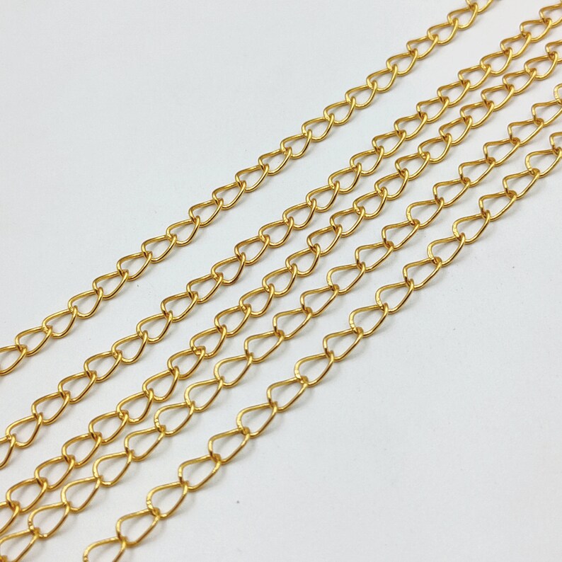 Flat Curb Extender Chain 2.5×3mm – Gold, Silver & Rose Gold Plated Copper | Jewelry Making Chain (1 Meter)